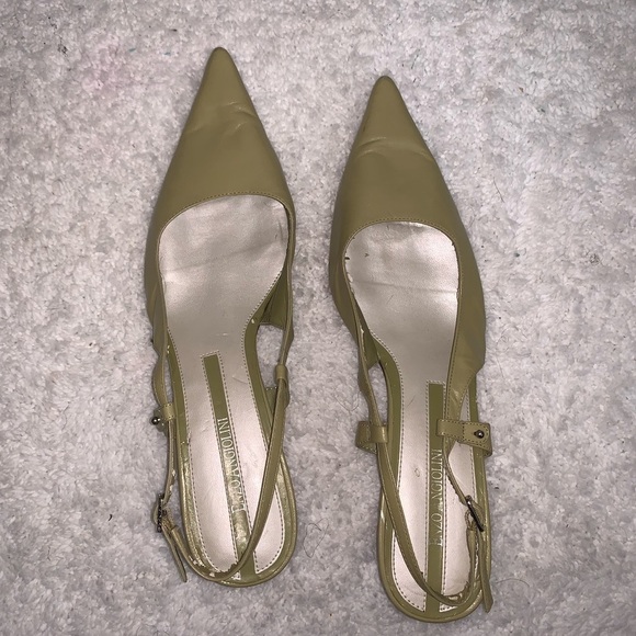 Enzo Angiolini Light Olive Slingback - Picture 2 of 7